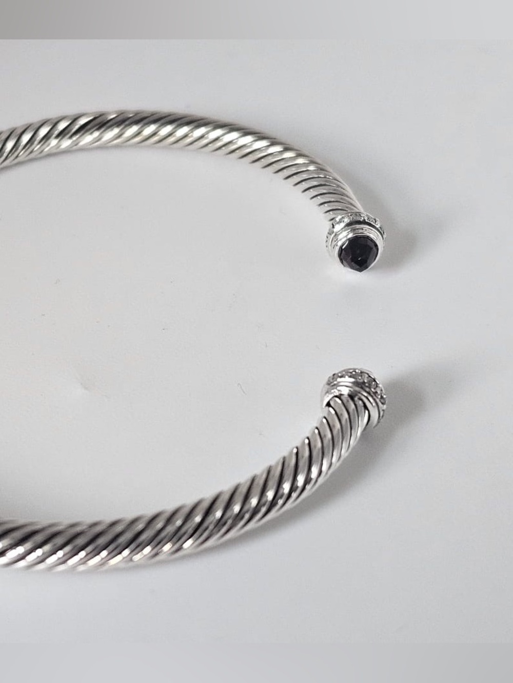 4mm garnet w diamonds